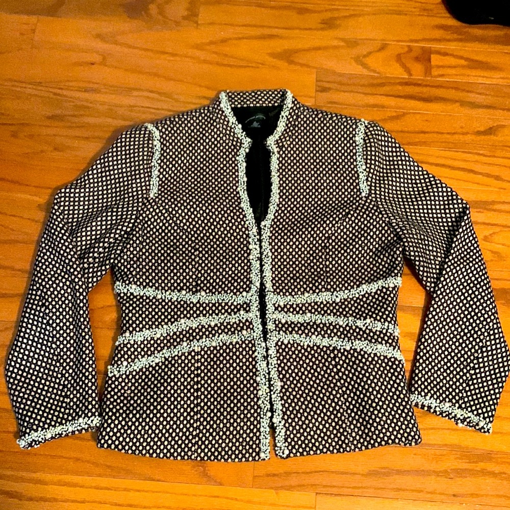 Woven beaded blazer, black and pink details